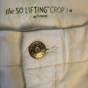 Chico's White SO Lifting Crop Kids' Shorts
